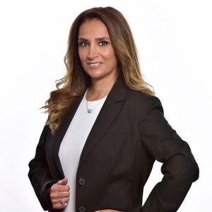 Meet your Posher, Roksana